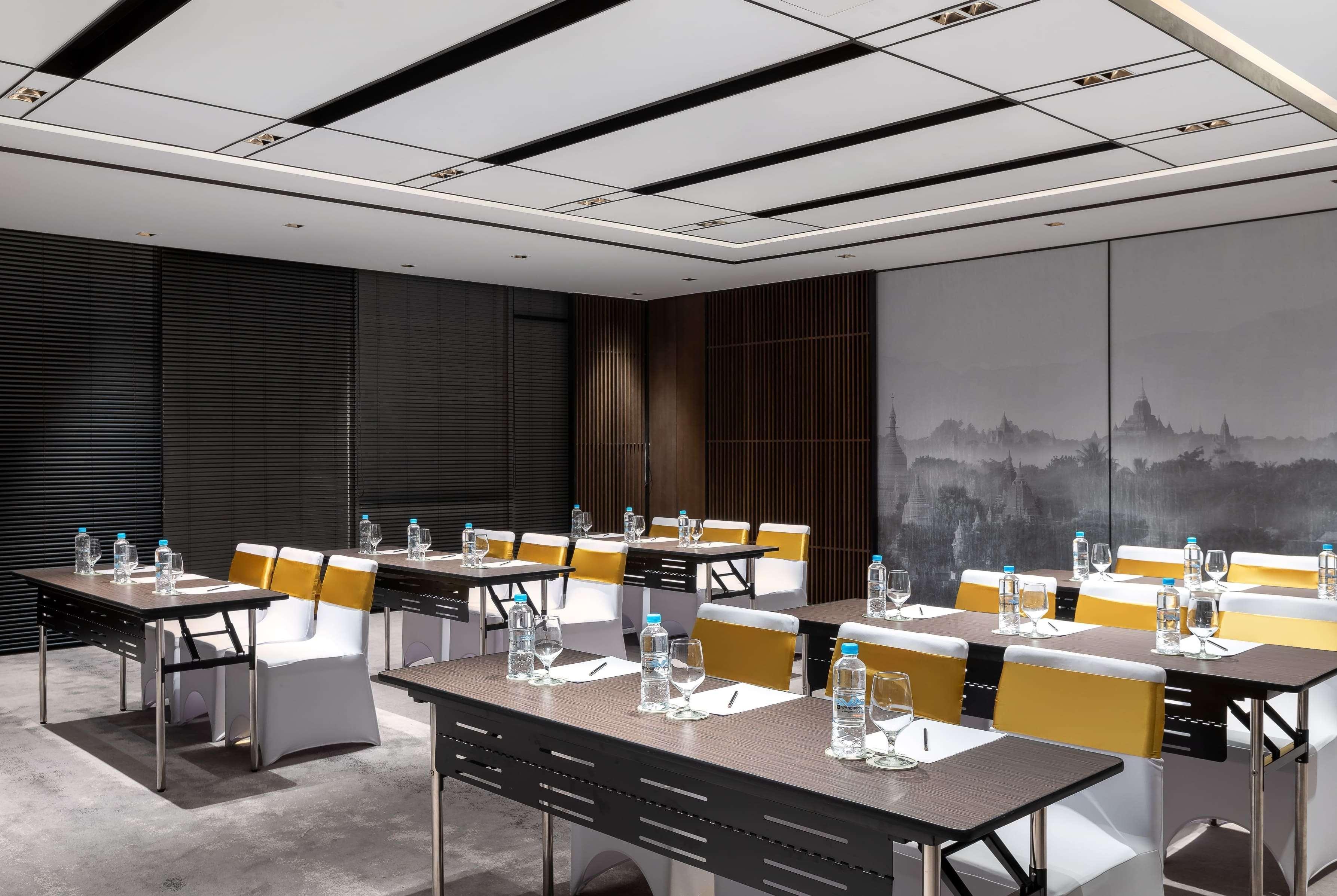 Wyndham Grand Yangon Ξενοδοχείο Εξωτερικό φωτογραφία