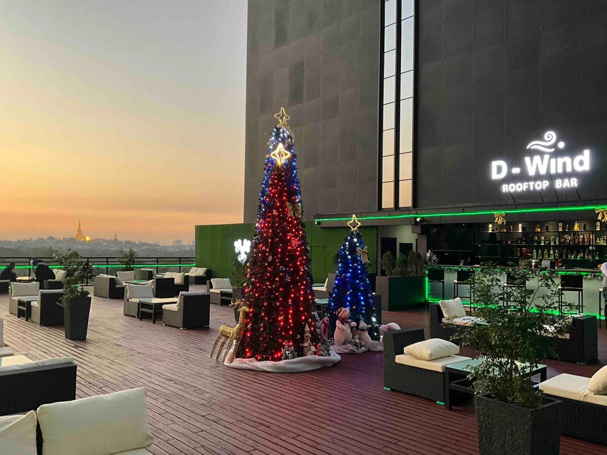 Wyndham Grand Yangon Ξενοδοχείο Εξωτερικό φωτογραφία