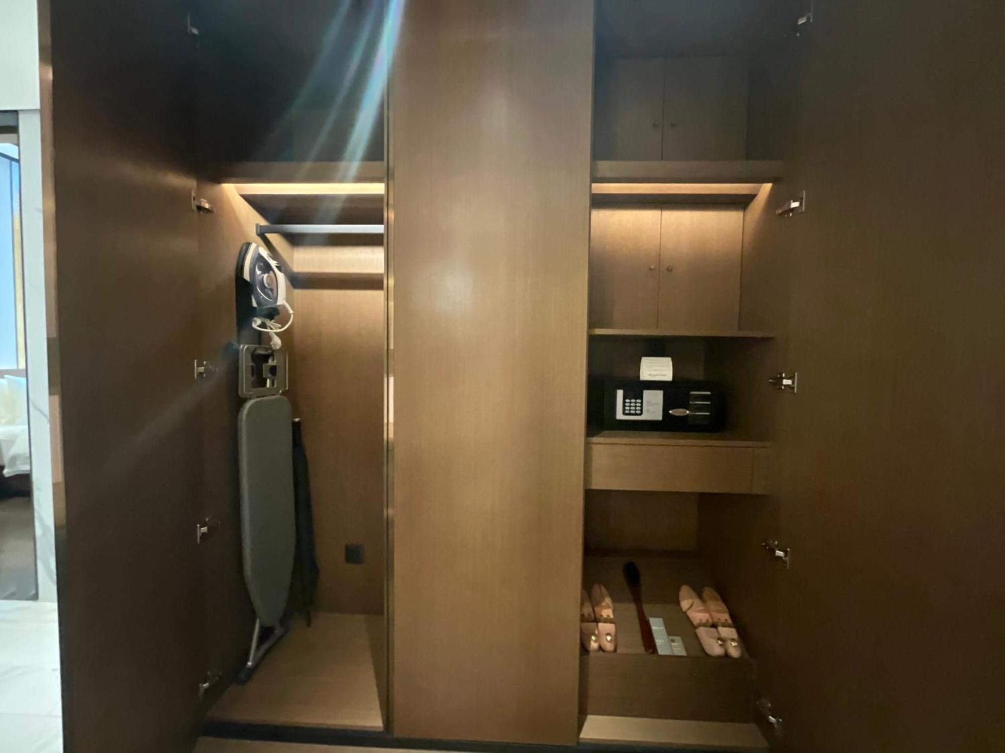Wyndham Grand Yangon Ξενοδοχείο Εξωτερικό φωτογραφία