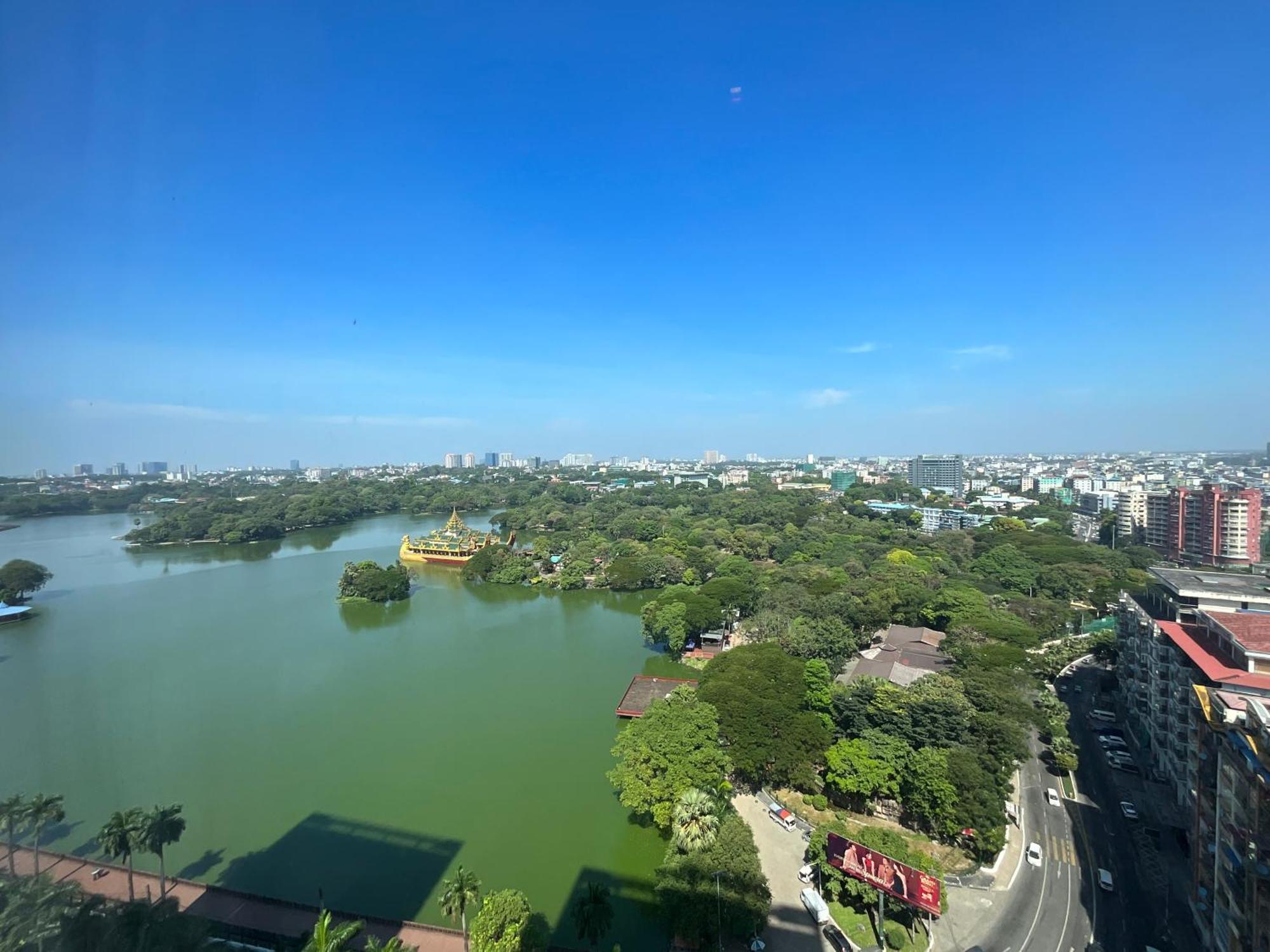Wyndham Grand Yangon Ξενοδοχείο Εξωτερικό φωτογραφία